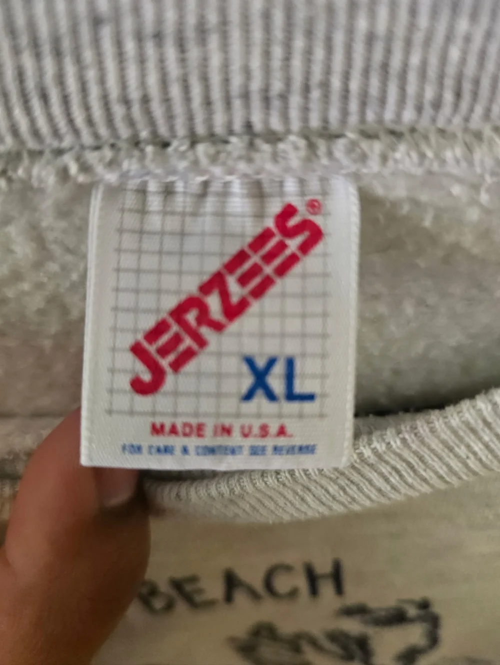VTG Men's Jerzees Virginia Beach Crewneck Sweatshirt, Light Gray, Size XL - Picture 3 of 4